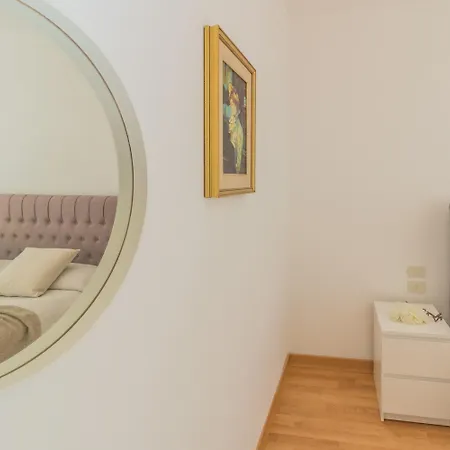 Casa Bobbie Διαμέρισμα Βαρένα